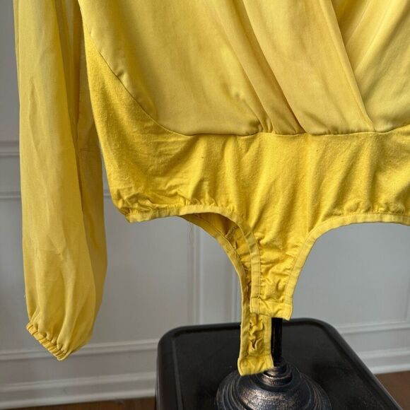 Garcia Marigold Yellow Mixed Material Plunging Shawl Neck Bodysuit M - Picture 3 of 7